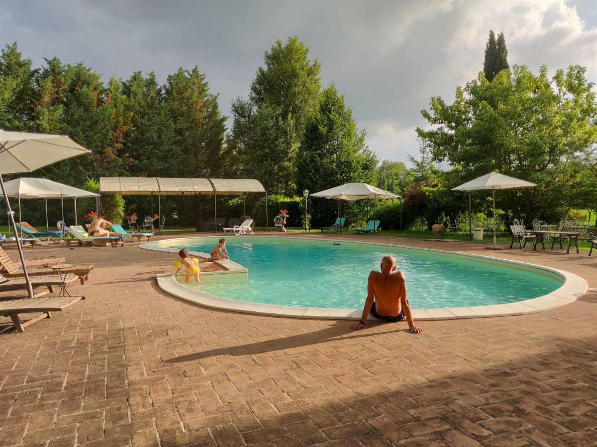 Country Hotel Poggiomanente Umbertide Exterior photo